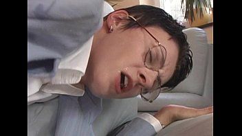 play The broom has an empty stomach and still lets him fuck her in the ass