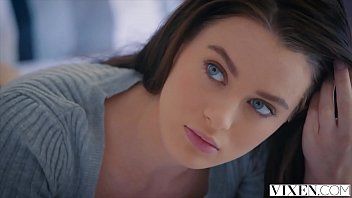 play Película gratis con morenas de ojos azules hacer xxx