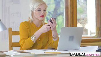 play The boss obsessed with xxx movies makes xxx on the desk with a manly employee