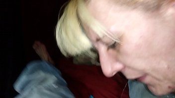 play Futai cu o batrana batrana ce ii oral pula nepotului dragut
