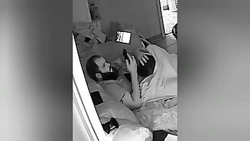 play Nu ma mai satur sa o vad cum face xxx oral