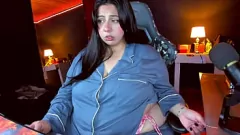 play Chubby BBW Coraline Latin Gets Wet and Wild on Webcam